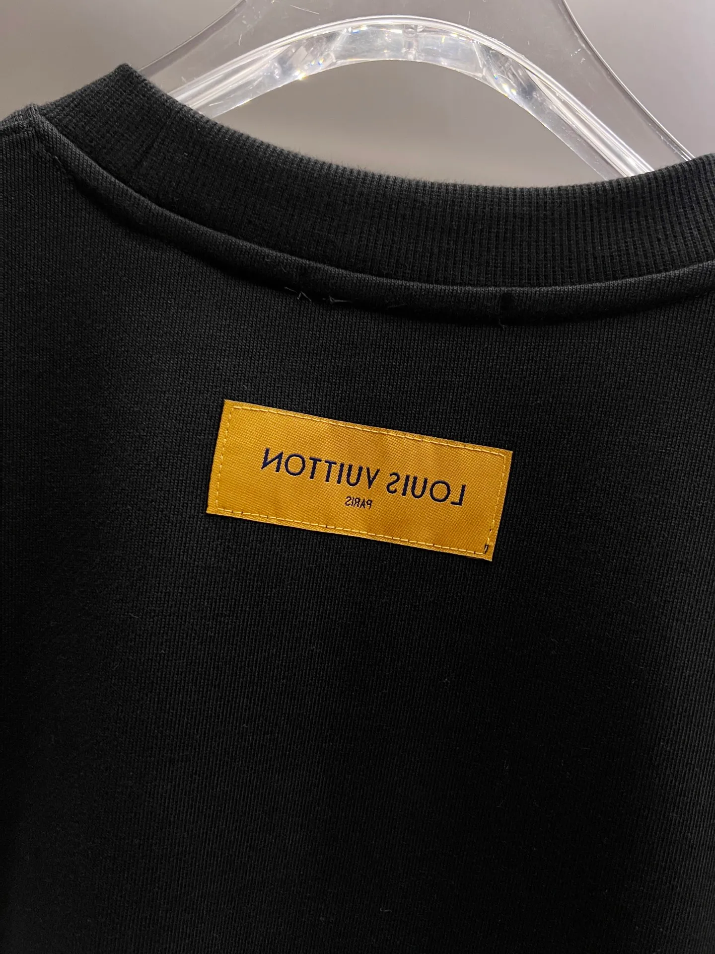 🅿️260 1v Louis* 2025 Autumn and Winter New Style Customized Double Yarn Fabric Round Neck Long Sleeve Sweater Classic Letter Foaming Technology High-End Version! The same loose version for men and women S M L XL XXL five sizes color black white